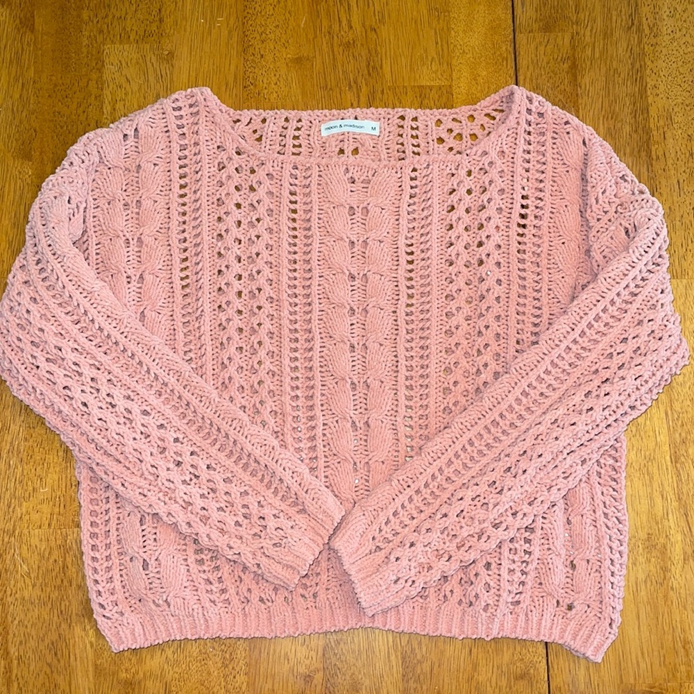 Moon & Madison Sweater - Size Medium